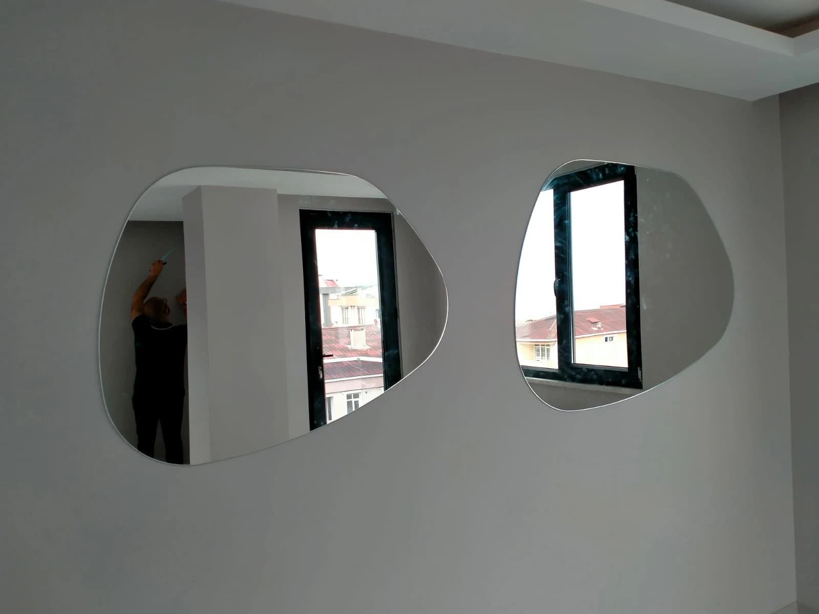 /images/Amorf_Aynalar/Rodajlı Amorf Ayna Dekor - 6.1.webp