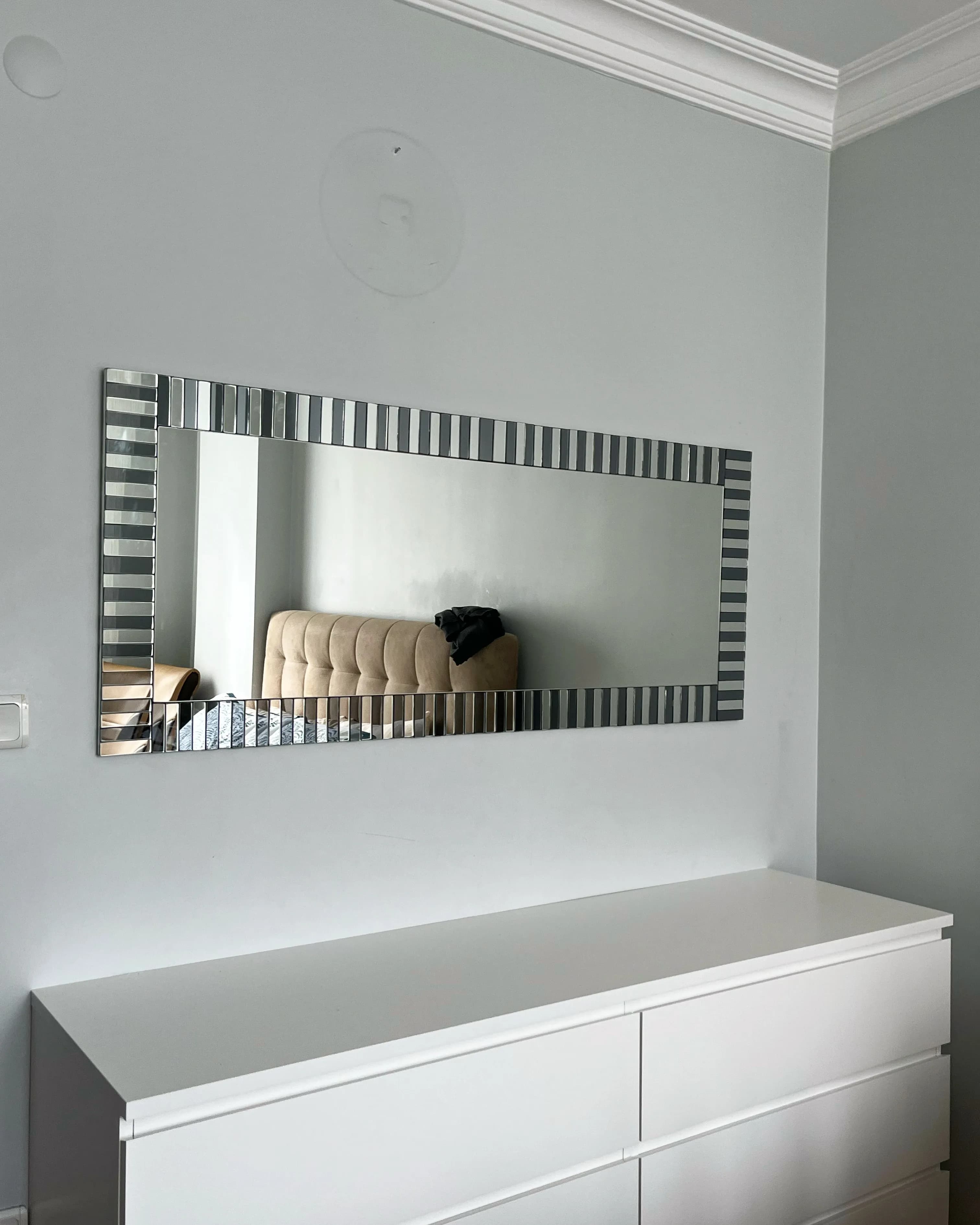 /images/Dekoratif Aynalar/Dekoratif Salon Aynası - 7.8.webp