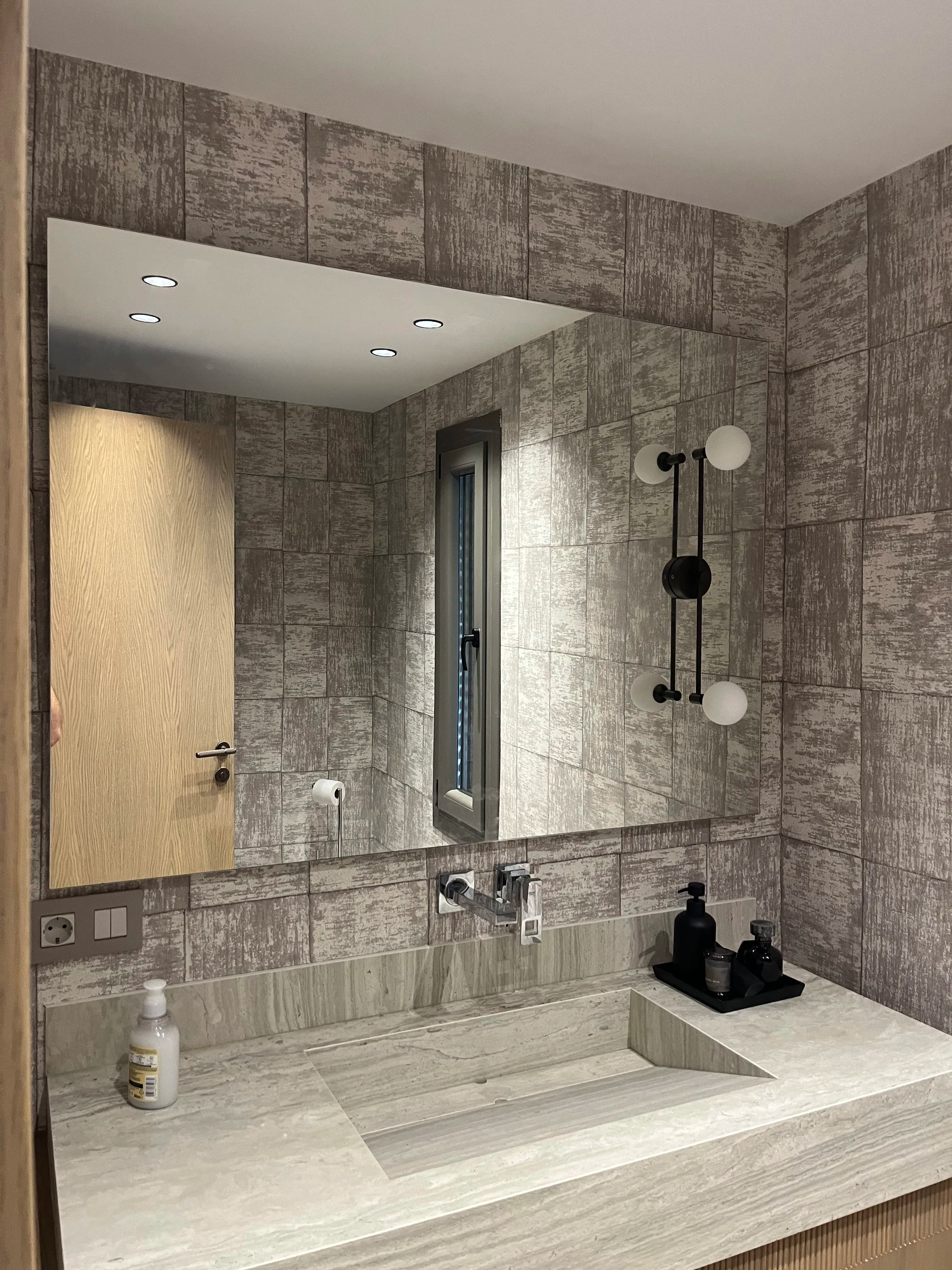 /images/Ledli Banyo Aynaları/Aplikli Banyo Aynası - 7.1.webp