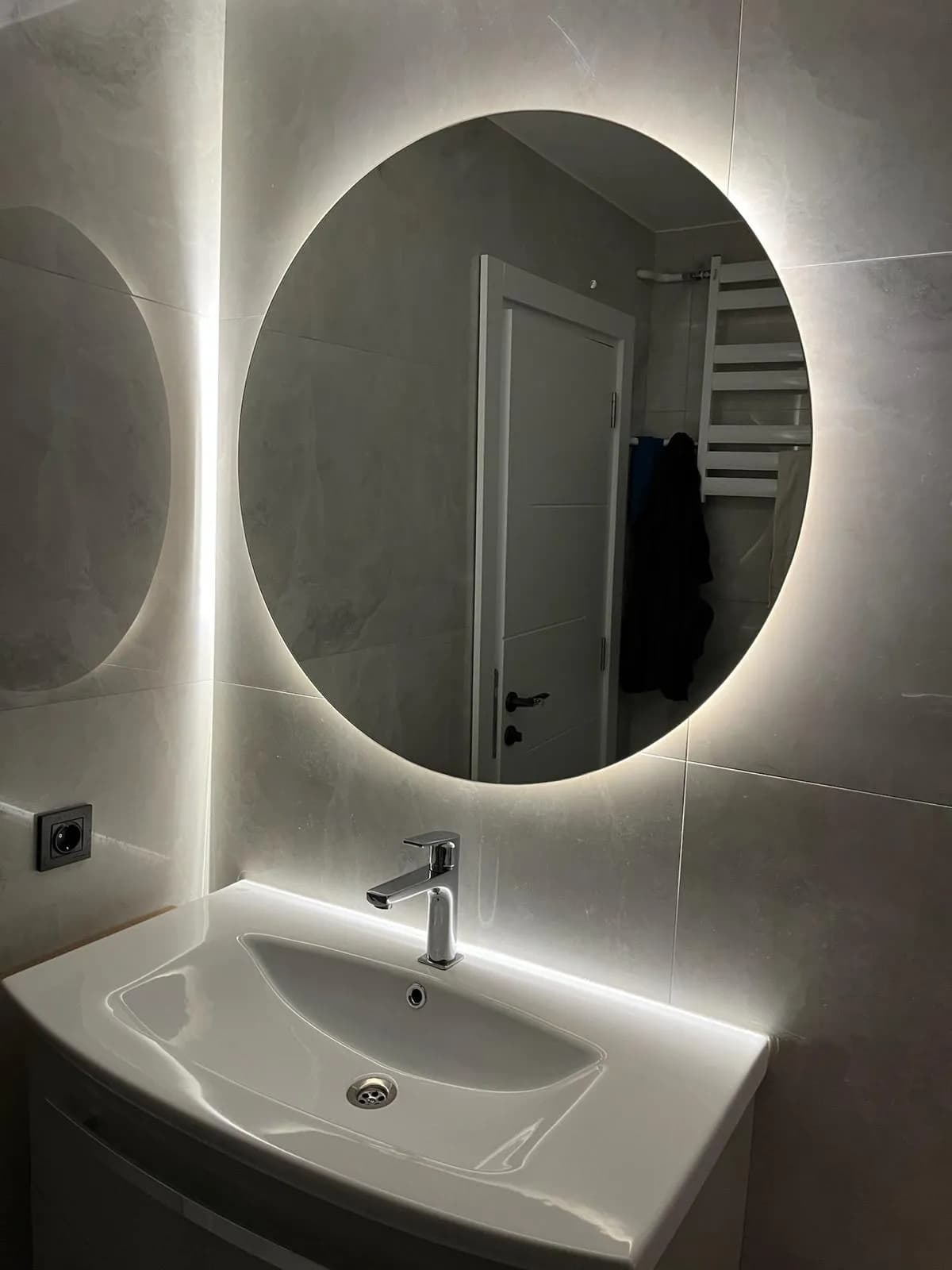 /images/Ledli Banyo Aynaları/Yuvarlak Ledli Banyo Aynası - 1.1.webp