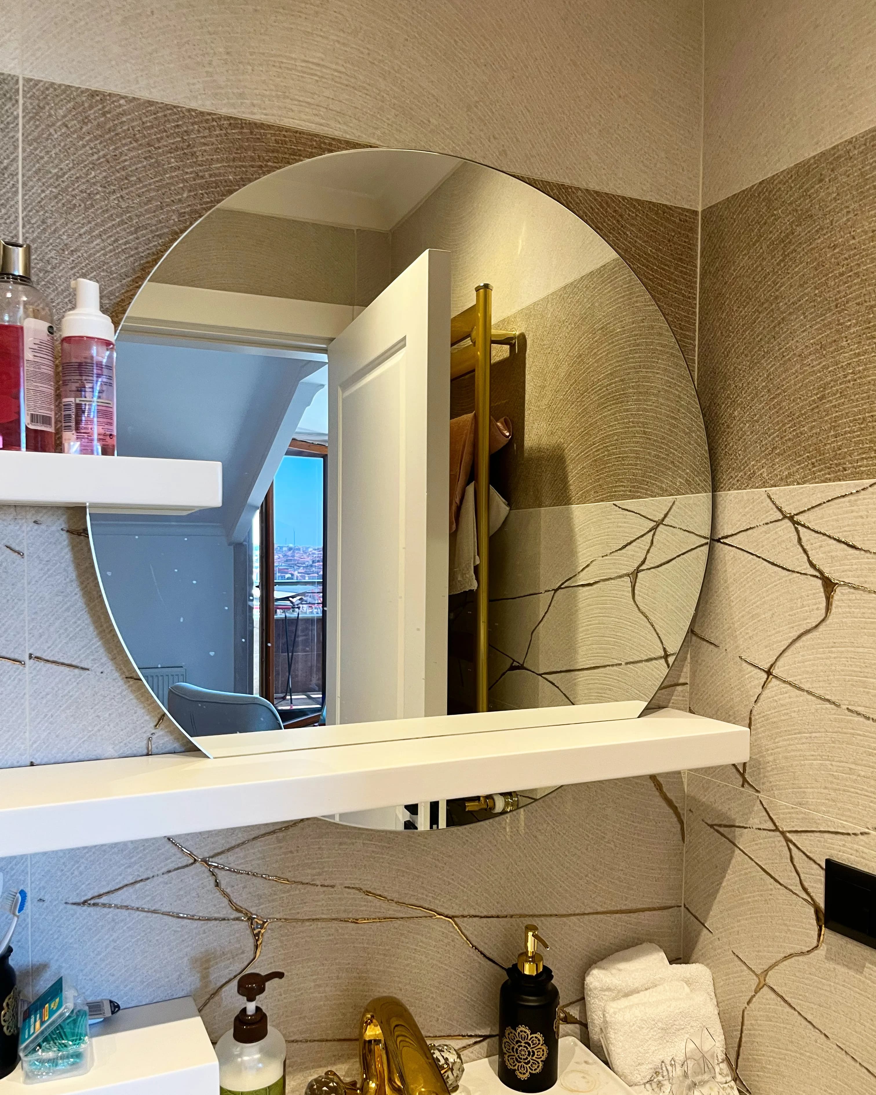 /images/Ledli Banyo Aynaları/Yuvarlak Ledli Banyo Aynası - 1.2.webp