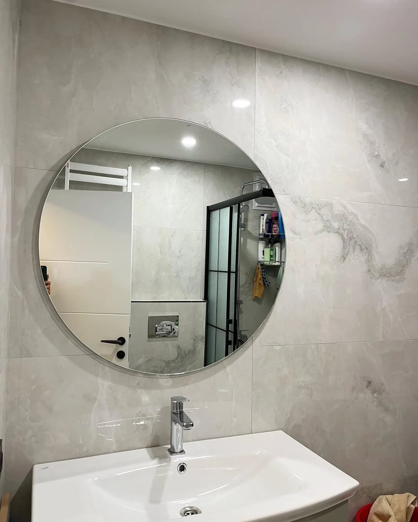 /images/Ledli Banyo Aynaları/Yuvarlak Ledli Banyo Aynası - 1.4.webp
