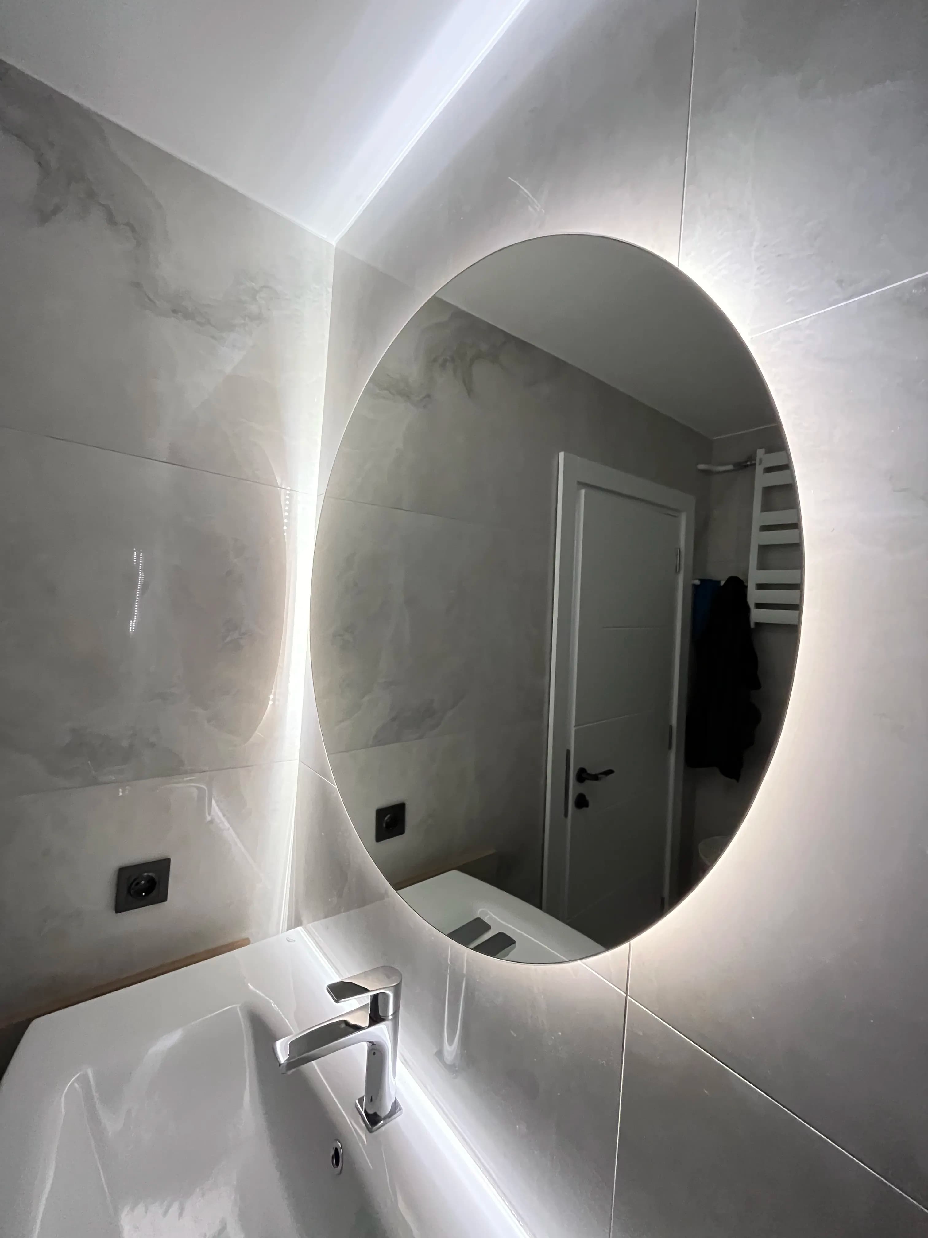 /images/Ledli Banyo Aynaları/Yuvarlak Ledli Banyo Aynası - 1.5.webp