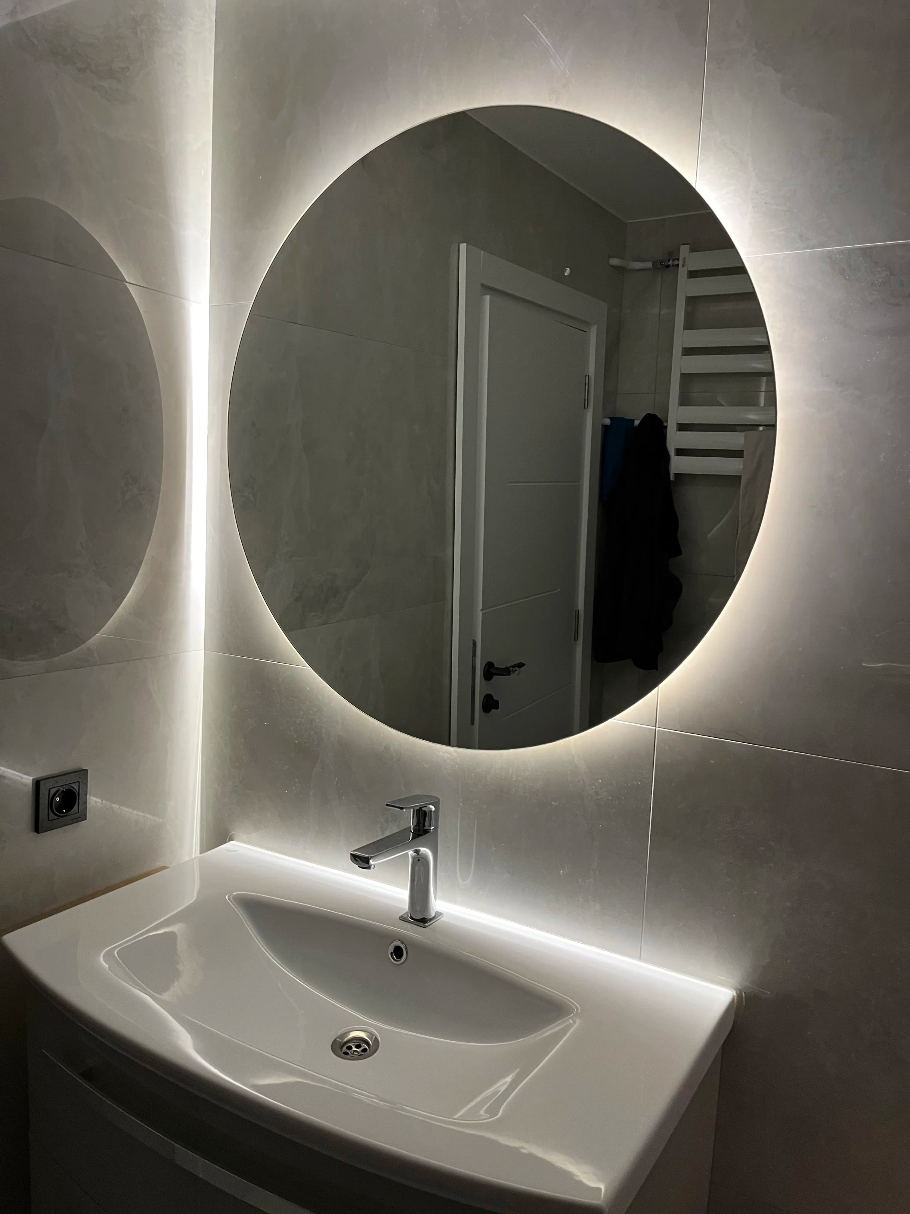 /images/Ledli Banyo Aynaları/Yuvarlak Ledli Banyo Aynası - 1.6.webp